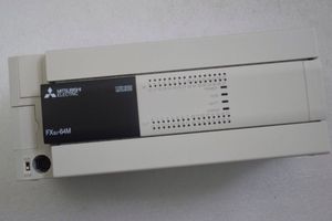PLC <b>Power</b> <b>Supply</b> with 32 Point Input and Output Transistor Source Type FX3U-64MT/DSS - Product Image 6