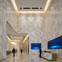 Panneau mural en PVC certifié CE, imitation marbre, résistant aux UV, pour projets hôteliers et d'appartements, revêtement mural intérieur commercial