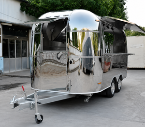 Véhicule alimentaire mobile haut de gamme résistant aux intempéries avec système de four à pizza intégré pour la restauration commerciale des centres touristiques - Product Image 1