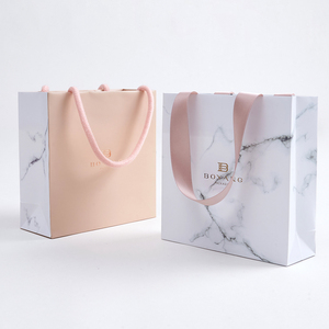 Boyang ถุงกระดาษเครื่องประดับพิมพ์ลายหรูหรา,เป็นมิตรกับสิ่งแวดล้อมสีกำหนดเองได้ - Product Image 2