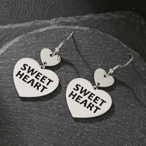 Pendientes de Acero Inoxidable en Forma de Corazón con Letras en Inglés Be Mine Sweetheart Kiss Me Hug Me, Regalo de San Valentín - Product Image 4