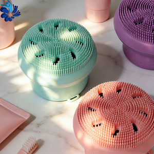 Soft Large Octopus Silicone Facial Cleansing Brush For Blackheads Removal And Makeup Puff Cleaning With Comfortable Grip - Product Image 1