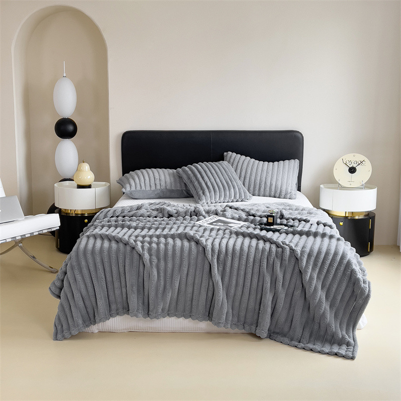 Poils de lapin gris argenté
