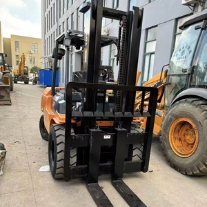 二手丰田电动叉车 FD30 FD50 3吨 5吨 带核心部件 变速箱 电机 轴承 出售 - Product Image 3
