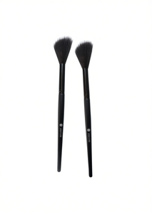 Pennello Lungo Rotondo Obliquo per Cipria X 600 con Setole Sintetiche e Manico in Plastica - Strumento per il Trucco - Product Image 1