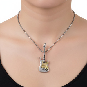 Pendentif Guitare en Acier Inoxydable Bicolore Collier Unisexe Quotidien Style Hip Hop Urbain - Product Image 2