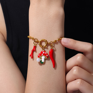 จี้ผลไม้ผัก 3 มิติ น่ารัก ยี่ห้อ Yieryi รูปเห็ดพริกสีแดงเคลือบเงา ทำจากสแตนเลส เหมาะสำหรับสร้อยข้อมือ สร้อยคอ DIY - Product Image 4