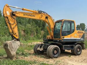 Excavatrice sur pneus Hyundai 150W-9 d'occasion 2019 à bas prix, prête à être expédiée, moteur Cummins, pompe, boîte de vitesses, bon état - Product Image 3