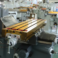 Tournage de précision CNC vertical tourelle haute performance fraiseuse à tourelle d'alimentation automatique d'outils