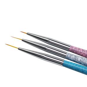 Juego de 3 Pinceles para Decoración de Uñas con Diseño de Mármol y Mango Metálico, Pinceles de Pelo Sintético para Detalles y Pintura de Gel en Uñas - Product Image 4