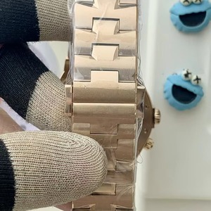 Montre Homme de Luxe Style Designer Or Rose avec Bracelet Intégré, Étanche 50M, Double Fuseau Horaire, Réserve de Marche, Meilleure Vente 2026 - Product Image 5