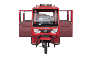 Véhicule touristique à carrosserie fermée FGQ Tuk-tuk pour 4 passagers, transport sur courte distance, véhicule électrique à trois roues - Product Image 3