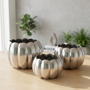 Aluminum <b>Vases</b> <b>Set</b> of <b>3</b> pcs - Product Image 3
