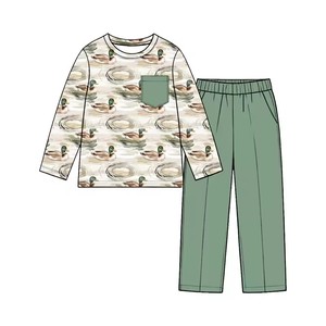 Ensemble décontracté pour garçons : T-shirt à manches longues avec poche et imprimé canard colvert, pantalon droit uni - Product Image 6