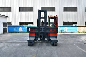 Montacargas Eléctrico de 4 Direcciones EVERLIFT, Modelo <span class=keywords><strong>MQC</strong></span>, 2 Toneladas, Altura de Elevación de 3m-6.5m, Batería de Plomo-Ácido, Tracción en las Cuatro Ruedas, Fácil Control - Product Image 3