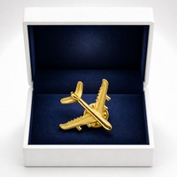 Souvenir commémoratif personnalisé en métal gravé, plaqué or électrolytique et émaillé, sur le thème de l'aviation, pour mariage, événement ou cérémonie