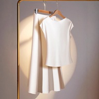 Ensemble jupe et haut à manches courtes confortable pour femme, nouvelle collection été 2026, style européen et américain