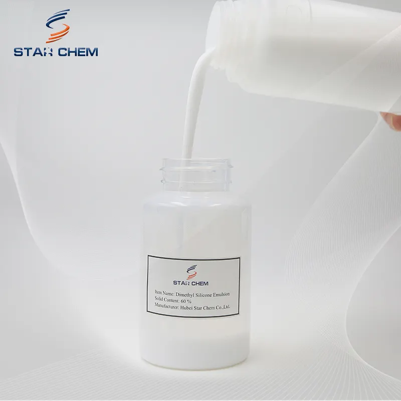 La emulsión de aceite de silicona dimetil se utiliza en la aplicación de agente de liberación de neumáticos y suavizante de pelucas sintéticas