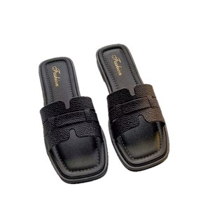 Chaussons pour homme et femme, élégants et tendance, pour l'extérieur, avec ajustement polyvalent et fonction antidérapante - Product Image 1