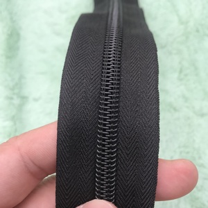 고품질 8호 나일론 체인 지퍼 – 여행 가방, 텐트, 침구류 등 다양한 용도 – 공장 직송 - Product Image 5