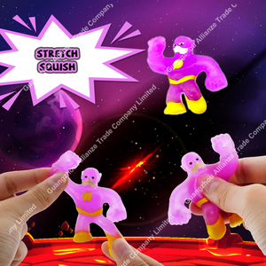 Nouvelle conception Figurine monstre super-héros extensible petite taille Jouet capsule en TPR Monstres extensibles et compressibles pour enfants - Product Image 3