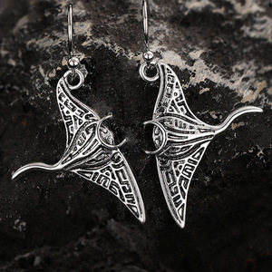 Orecchini Pendenti Vintage a Forma di Manta Ray con Texture, Gioielli di Moda con Motivo Animale per Donne - Product Image 1