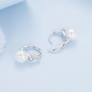 Fashion Jewelry S925 Silver Setting CZ Quality Shell Pearl Plated Platinum Shell Earrings