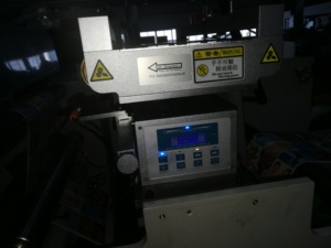 GPFQ-550B CuộN để cuộn servo hẹp web nhãn rạch với tháp pháo Rewinder máy - Product Image 5