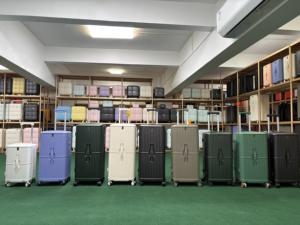 <span class=keywords><strong>Valise</strong></span> MGB 30'' à roulettes pivotantes, légère, coque rigide en PC, grande <span class=keywords><strong>valise</strong></span> avec serrure TSA - Product Image 2