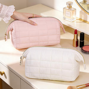 Trousse <span class=keywords><strong>de</strong></span> Maquillage <span class=keywords><strong>de</strong></span> Voyage Matelassée à Fermeture Éclair Large Ouverture pour Femmes - Product Image 4