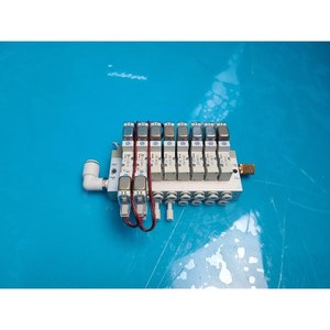 Válvula Solenoide Neumática de 3 Puertos SMC SYJ314M-5L0U+SYJ3233-5L0U, Usada, Piezas de Equipos Semiconductores Legacy - Product Image 3