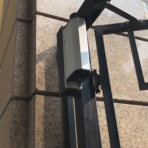 Автоматическое устройство для открывания дверей