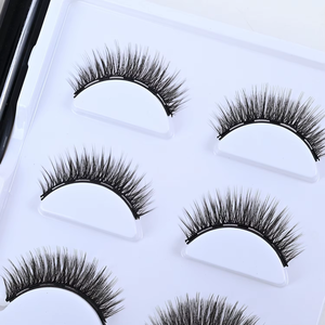 Ensemble de <span class=keywords><strong>faux</strong></span> cils magnétiques multicouches confortables et doux de haute qualité en gros, trois paires, avec recourbe-cils et eye-liner liquide - Product Image 2