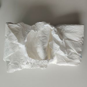 Campione gratuito vendita calda Custom ODM OEM pannolini per adulti a buon mercato assorbente stampato pantaloni in <span class=keywords><strong>PVC</strong></span> 10000 pz pannolini per bambini