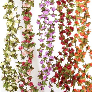 Guirlande de roses artificielles 10 têtes, fleurs en soie rouges, décoration murale pour mariage, longueur 2,2 m - Product Image 2