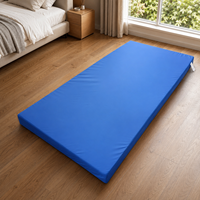 Matelas en mousse reconstituée avec revêtement en cuir PU résistant à l'eau, matelas en mousse confortable pour l'hébergement à domicile et l'usage quotidien