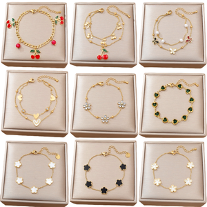 Gioielli di Moda all'Ingrosso in Acciaio Inossidabile Placcato Oro 18K Bracciale a Catena con Ciondolo a Forma di Fiore di Ciliegio per Donna - Product Image 1