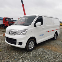Camion frigorifique manuel Euro 6 de moins de 150 CV de la marque CHANGAN, fabriqué en Chine, pour températures de -5 à -15°C ℃   Camion de transport frigorifique