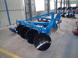 Aratro a disco agricolo a 3 dischi ad alta produttività, azionato a diesel, montato su trattore, per macchine agricole - Product Image 2