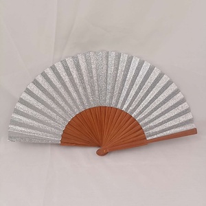 Ventilador de mano plegable decorativo Bling Festival 23cm personalizado hierro madera y bambú portátil tallado Rave ventilador para regalos de negocios - Product Image 5