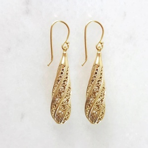 Pendientes Colgantes de Lágrima con Filigrana Dorada Estética, Novedad, Pendientes Finos Vintage para Mujer, Venta al por Mayor a Granel - Product Image 4