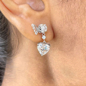 Orecchini Pendenti a Cuore e Farfalla, Orecchini Eleganti e alla Moda per Donne, Gioielli Raffinati - Product Image 6