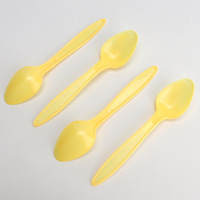 Cuillère à dessert jetable en plastique PS jaune, épaisse, à bord lisse, mini-cuillère à glace pour boulangerie, yaourt, gelée