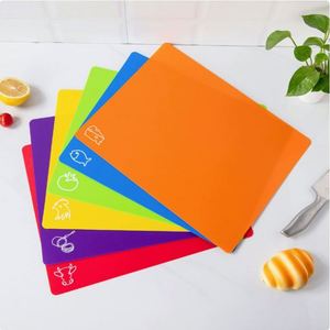 Juego de Tablas de Cortar de Plástico Flexible de Grado Alimenticio, 6 Piezas, Tabla de Picar con Código de Color y Iconos de Alimentos, Antideslizante, Libre de BPA, Utensilios de Cocina - Product Image 2
