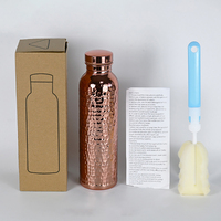Bouteille d'eau en cuivre plaqué 800 ml, martelée à la main, texturée, pour eau froide, idéale pour le yoga