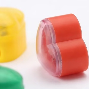 Sacapuntas de Corazón para Niños Escolares, de Plástico, Compacto, Pequeño, Económico, de Buena Calidad y Duradero, con Color y Logotipo Personalizados - Product Image 2