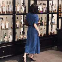 Nouveautés d'été Robe à col rabattu pour femmes Robe longue ceinturée en jean pour femmes