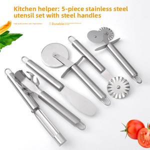 Espátula <span class=keywords><strong>para</strong></span> mantequilla SS430, herramienta de Cocina 3 en 1, rallador de mantequilla, rallador de borde dentado, verduras y frutas picadas - Product Image 4