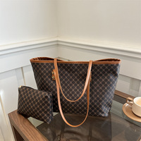 Sac fourre-tout rétro été 2025 en PU, grande capacité, avec fermeture éclair, style simple et tendance, pour mère et enfant, à porter à la main ou à l'épaule