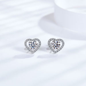 Rui Zun Pure Stud – Boîte à bijoux pour femme, accessoires de mode en argent, boucles d'oreilles en forme de cœur - Product Image 4